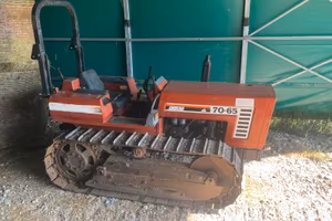 Trattore cingolato Fiat 70-65