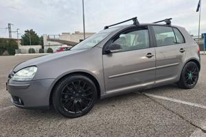 Volkswagen Golf 1.6 16V FSI 5p. Sportline