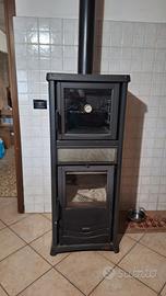 Stufa a legna NORDICA con forno