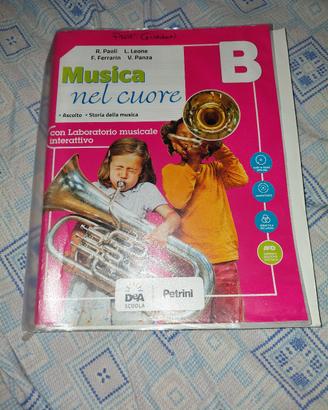 MUSICA NEL CUORE  "B " LIBRO SCUOLA MEDIA