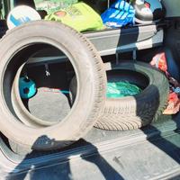 2 gomme invernali Bridgestone