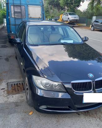 ricambi per BMW 320 berlina anno 2005