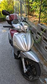 Piaggio Beverly 350
