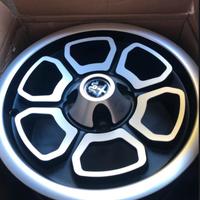 Cerchi in lega MOMO VEGA