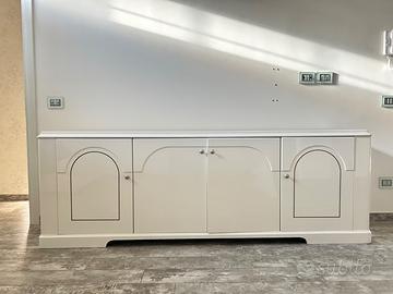 Coppia di Madie Classiche in Legno Massello