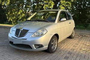 Lancia Y Ypsilon 1.2 benzina Gpl gomme nuove