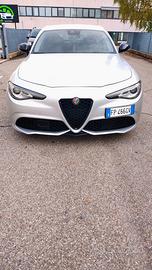 Alfa Romeo Giulia 2.2 Diesel Veloce 210cv