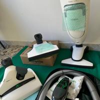 Folletto vk220s completa di tutto come nuova