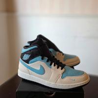 Air Jordan 1 MID SE