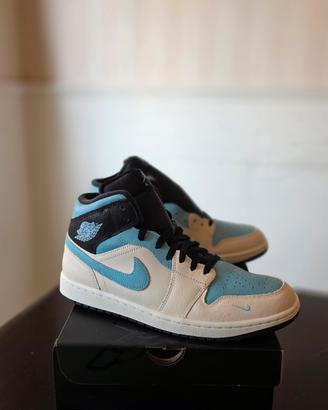 Air Jordan 1 MID SE