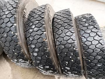 Pneumatici Triangle per autocarro