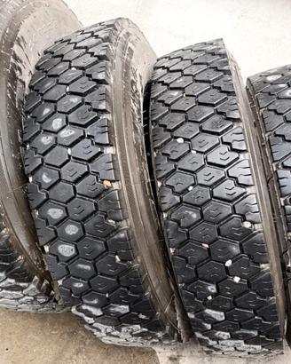 Pneumatici Triangle per autocarro