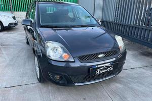 FORD Fiesta + 1.2 16V 5p.