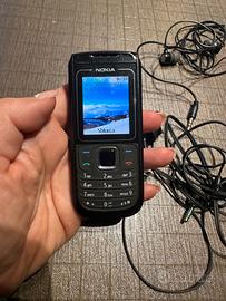 Nokia 1680  funzionante con accessori originali