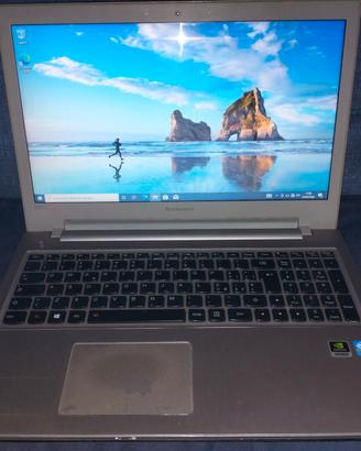 lenovo 15,6 pollici i7 leggere bene