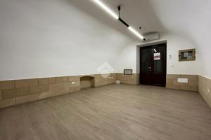 3 LOCALI A SANTERAMO IN COLLE