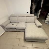 divano a L poltrone sofà grigio chiaro