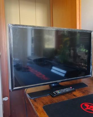 monitor TV LED 28" SAMSUNG (ideale per pc/console)
