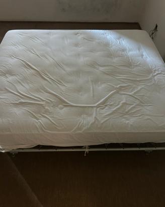 Rete e materasso matrimoniale