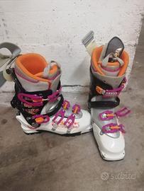 attrezzatura da sci e alpinismo 