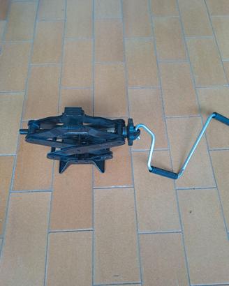 Cric per automobile