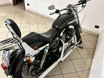 Harley-Davidson Sportster 1200 - 2012