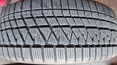 Gomme auto 255/45 R20 105V KUMHO