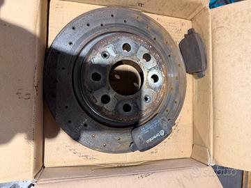 Dischi anteriori e posteriori pasticche brembo