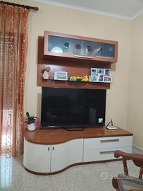 Soggiorno con vetrina