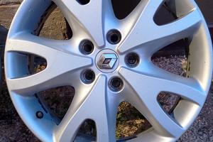 Cerchione R17 in lega originale Renault 