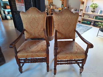 Coppia do poltrone vintage in stile Luigi XIII