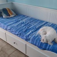 letto divano Hemnes IKEA 