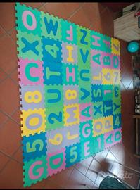 tappeto puzzle in gomma