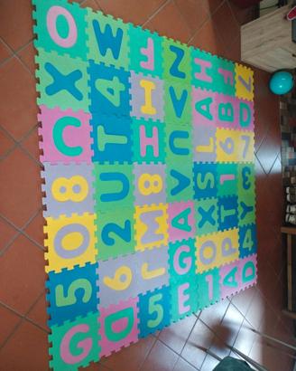 tappeto puzzle in gomma