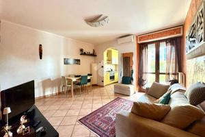 2 LOCALI A LA LOGGIA