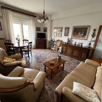 4 vani 105 mq, balconi, ascensore, posto auto