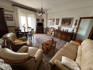 4 vani 105 mq, balconi, ascensore, posto auto