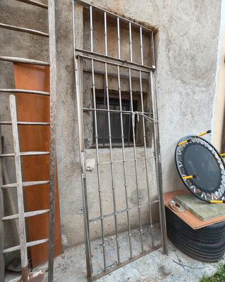 cancelletto di ingresso di sicurezza 