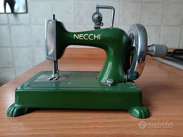 Mini macchina x cucire necchi