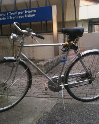 Bici vintage in acciaio cromato
