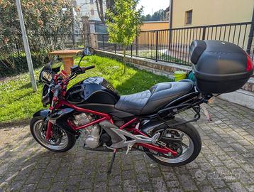 Kawasaki ER6N 650cc 53Kw(72cv) 2007 40597(In Uso)