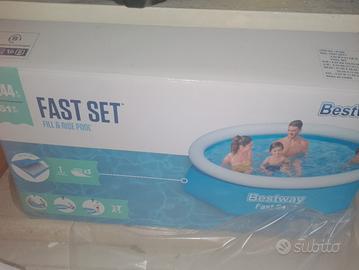 piscina tonda +pompa mai usata 