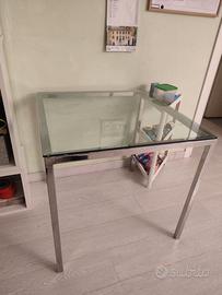 Tavolo in cristallo