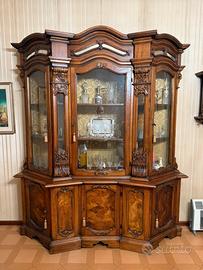 Vetrina cristalliera