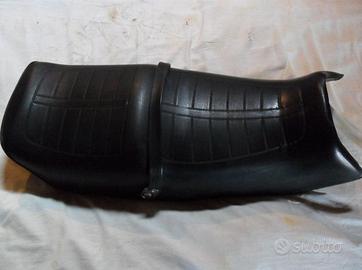 Suzuki GSX 400 F 1984 sella