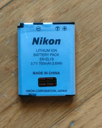batteria EN-EL19 fotocamera subacquea Nikon 