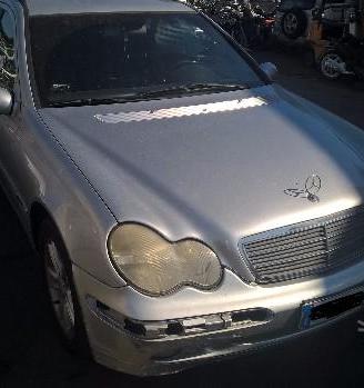 Ricambi mercedes c220 sw anno 2001 2200cc diesel