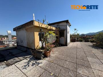 2 LOCALI A LA SPEZIA