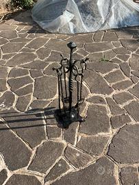 Set accessori da camino in ferro battuto
