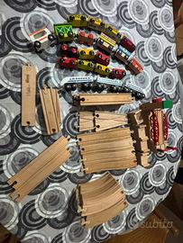 Ikea treni binari passaggio livello scambi trenino